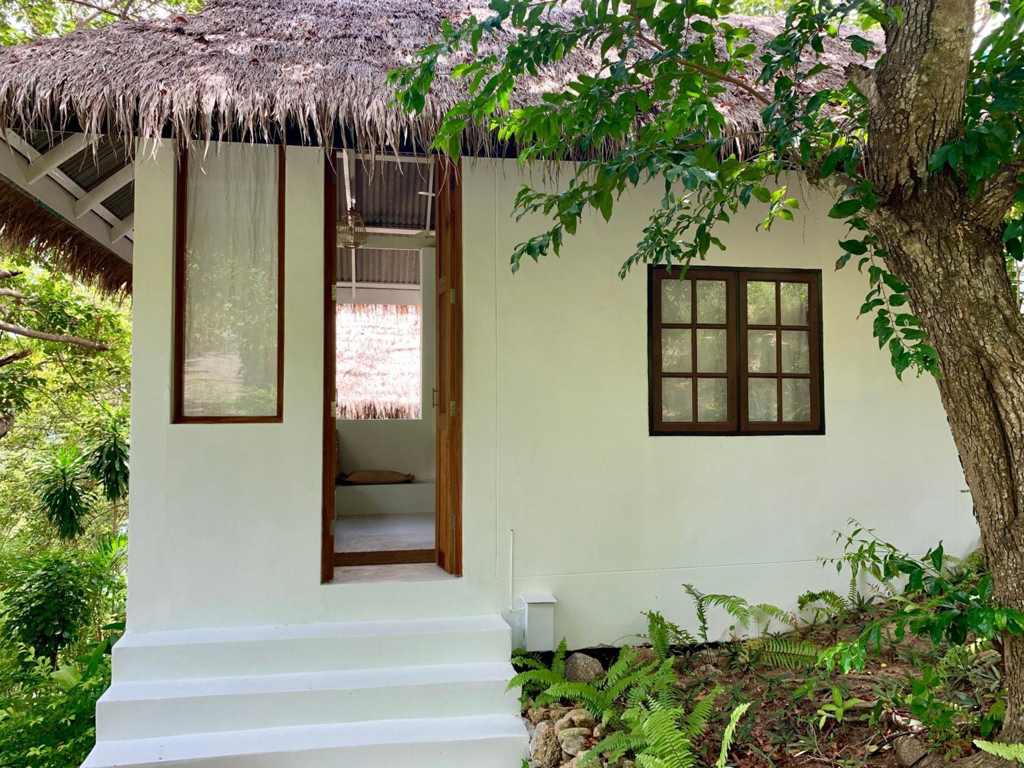 Coconut Beach Bungalows Chaloklum Room photo
